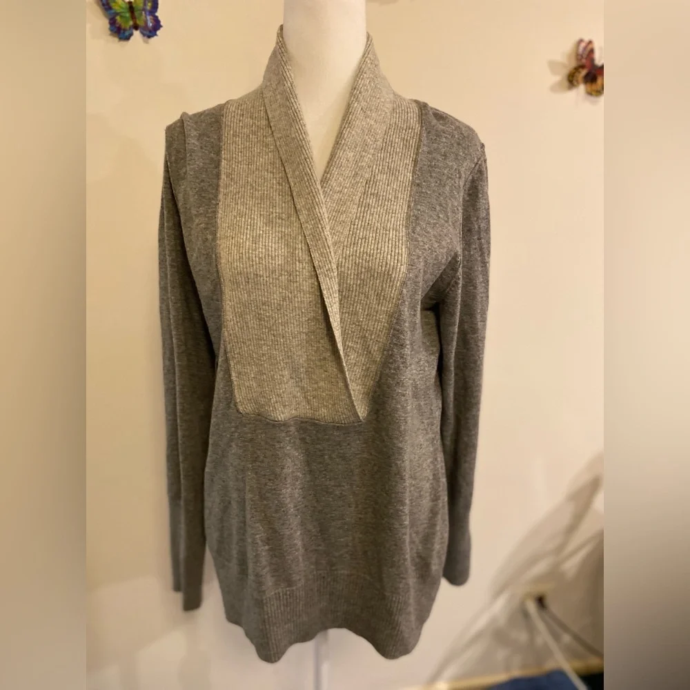 Banana Republic Luxury Cashmere blend gray sweater with shawl collar size L